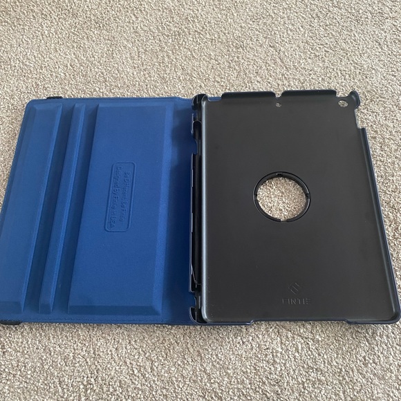 iPad 7 - Picture 7 of 7